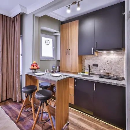 Peaceful Near Galata *