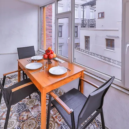 Peaceful Near Galata Appartement